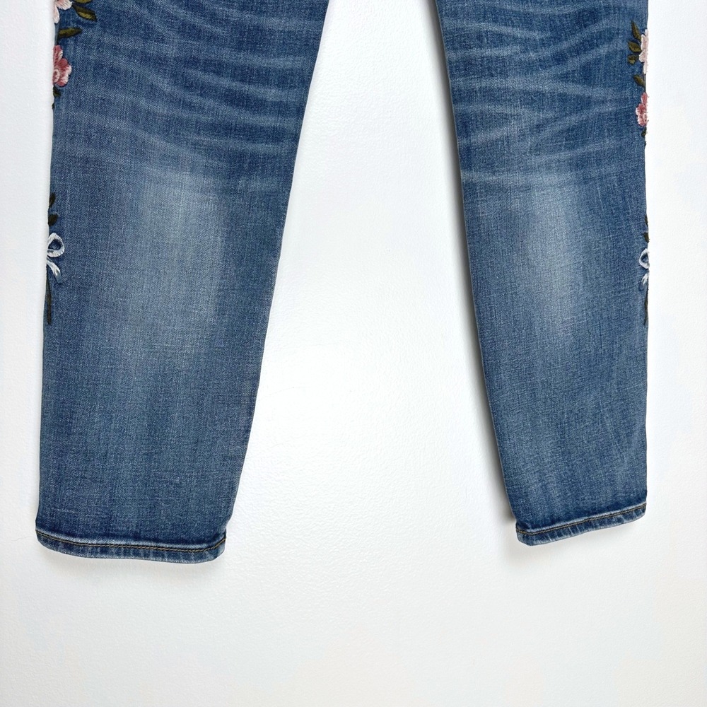 Driftwood Jackie High Rise Floral Embroidered Skinny Jeans Medium Wash 31x27 - Picture 7 of 9